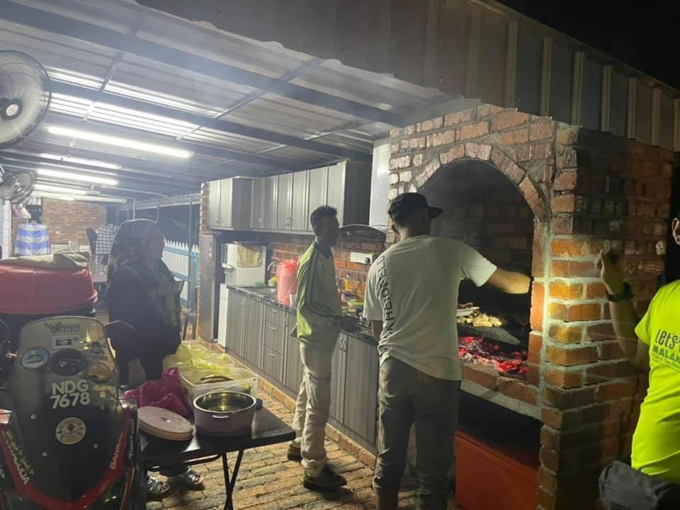 Branda Kampung Sumpitan Lenggong Tiada Sungai Hotel Kampong Ulu Jepai Kültér fotó