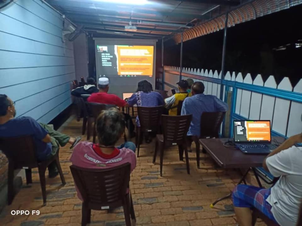 Branda Kampung Sumpitan Lenggong Tiada Sungai Hotel Kampong Ulu Jepai Kültér fotó