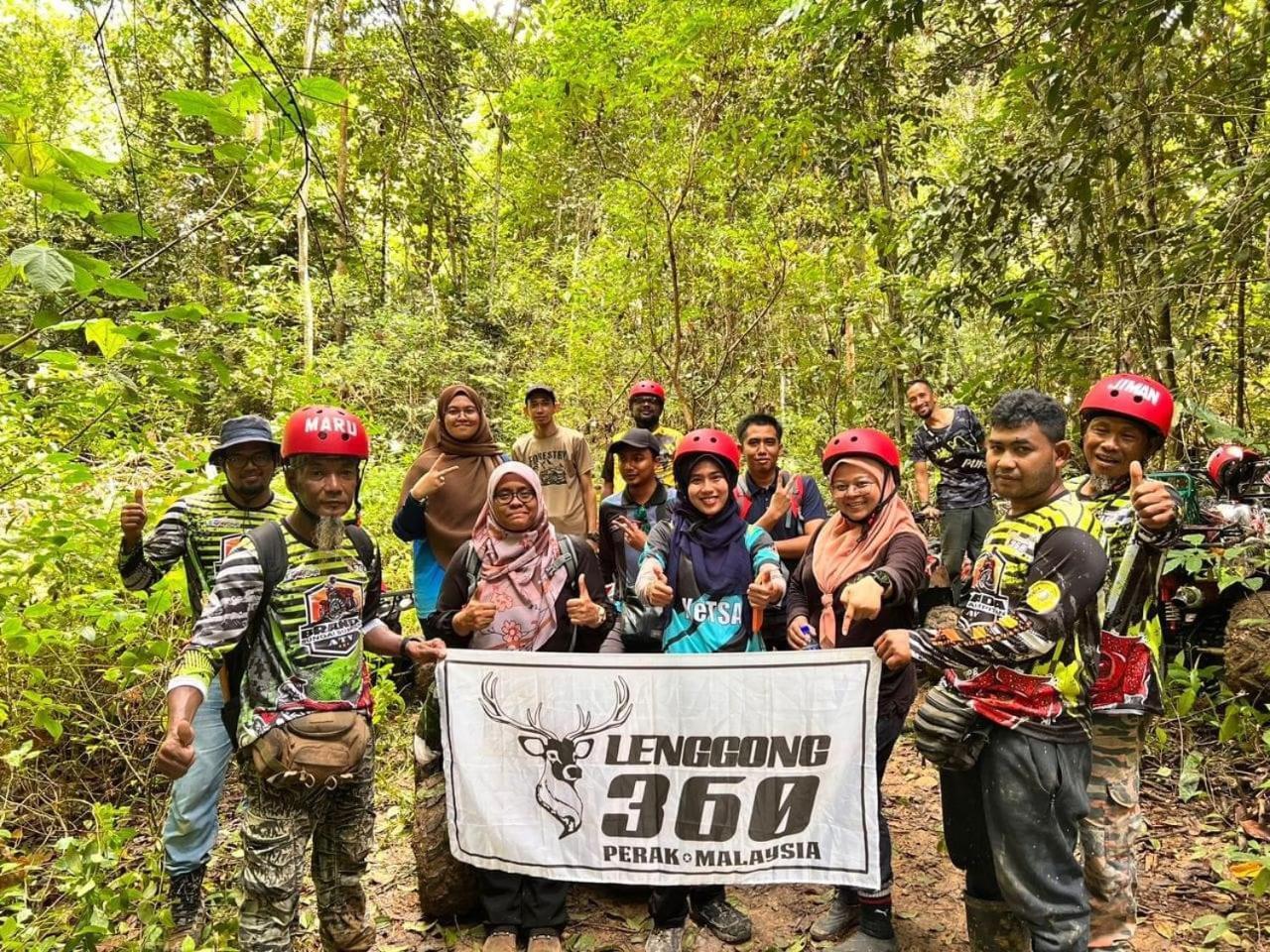 Branda Kampung Sumpitan Lenggong Tiada Sungai Hotel Kampong Ulu Jepai Kültér fotó